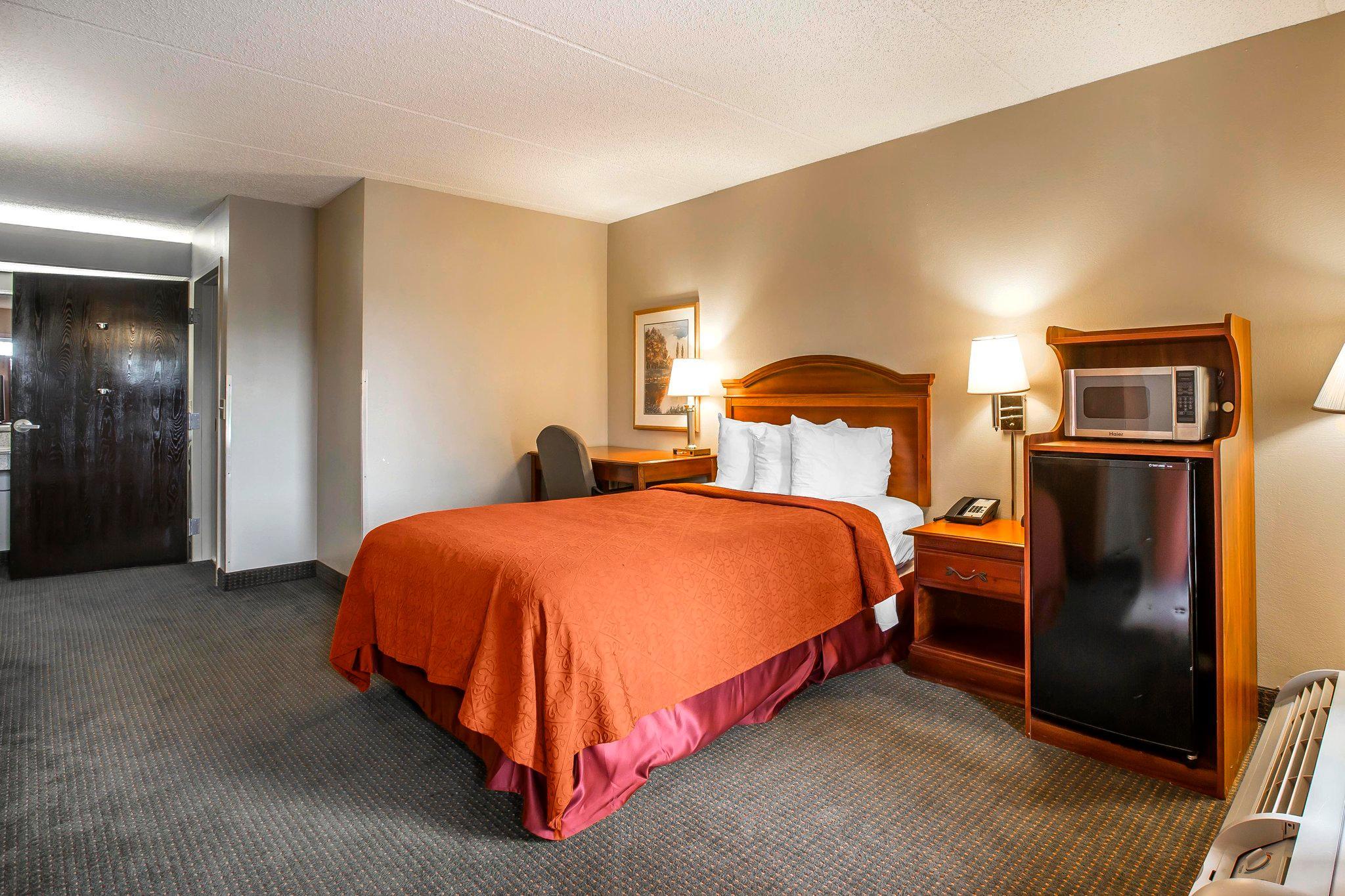 Quality Inn Airport - Southeast Irondale Exterior foto