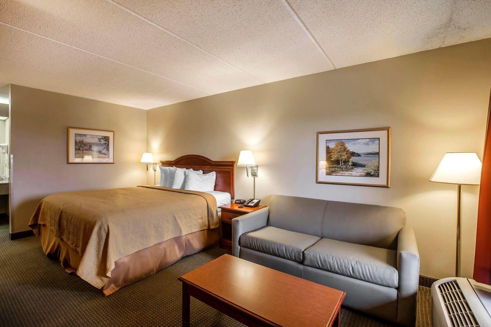 Quality Inn Airport - Southeast Irondale Exterior foto